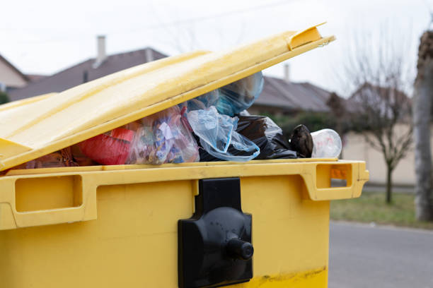 Best Furniture Removal  in Cloverdale, VA